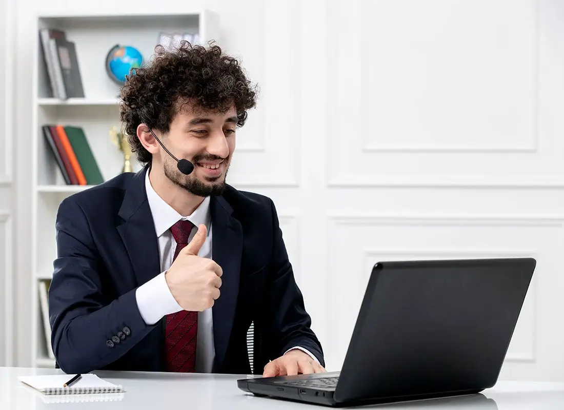 Trainer conducting staff training at Tabla Franchise restaurant