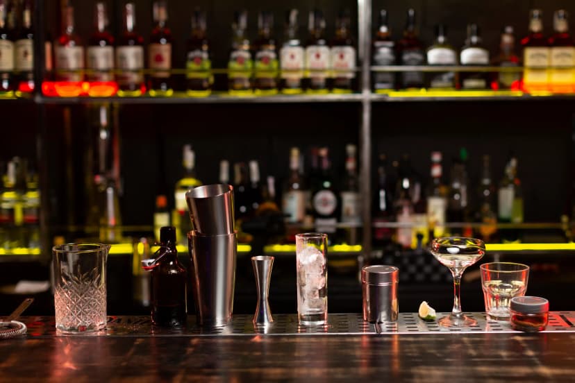 Full Bar
