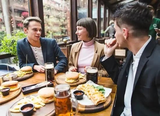restaurant franchise cost